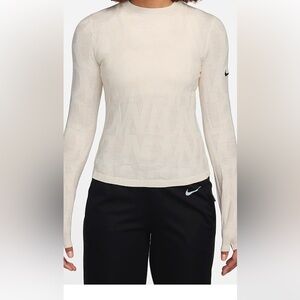 NIKE RUNNING DIVISION WOMEN’S MID LAYER PALE IVORY SWEATER SIZE L
